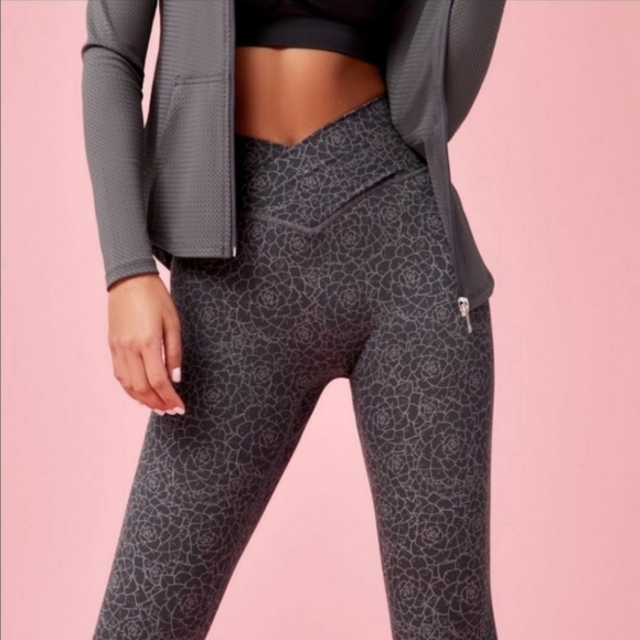 Xs siren buffbunny leggings - Picture 2 of 3